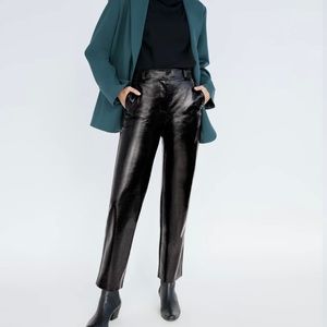 Aritzia New Command Pants in size 12 *BRAND NEW*